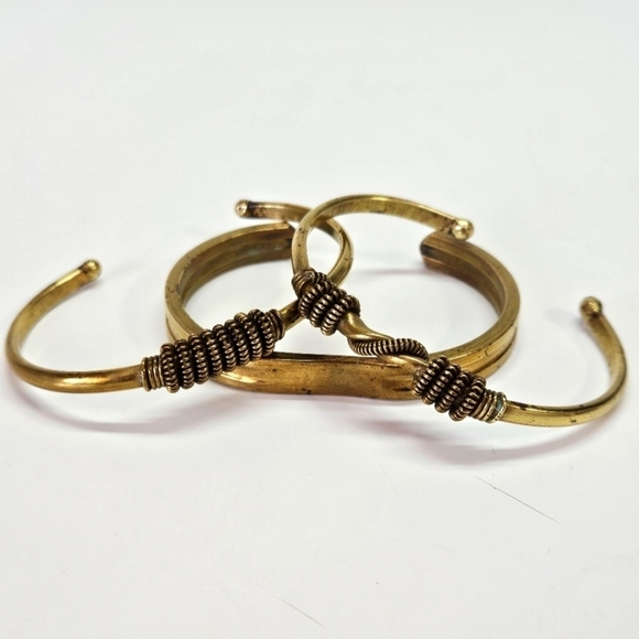 Vintage Jewelry - VINTAGE Minimalist Style Brass Stacking Cuff Bracelets Set of Three